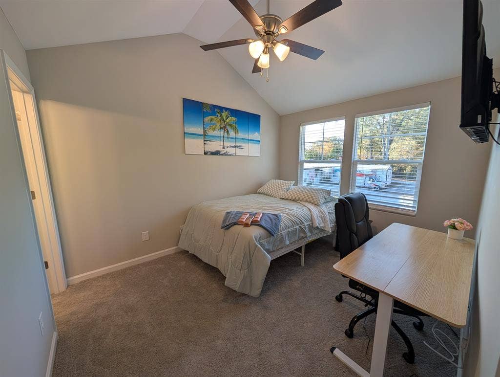 3 BR in Clover