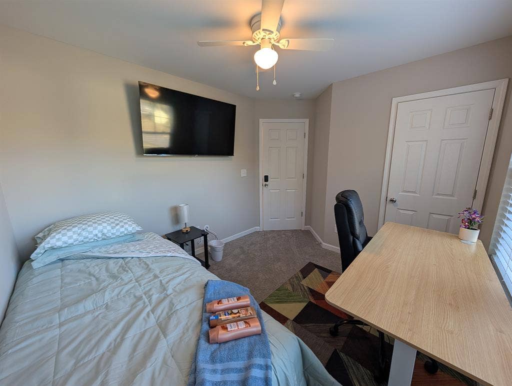 3 BR in Clover