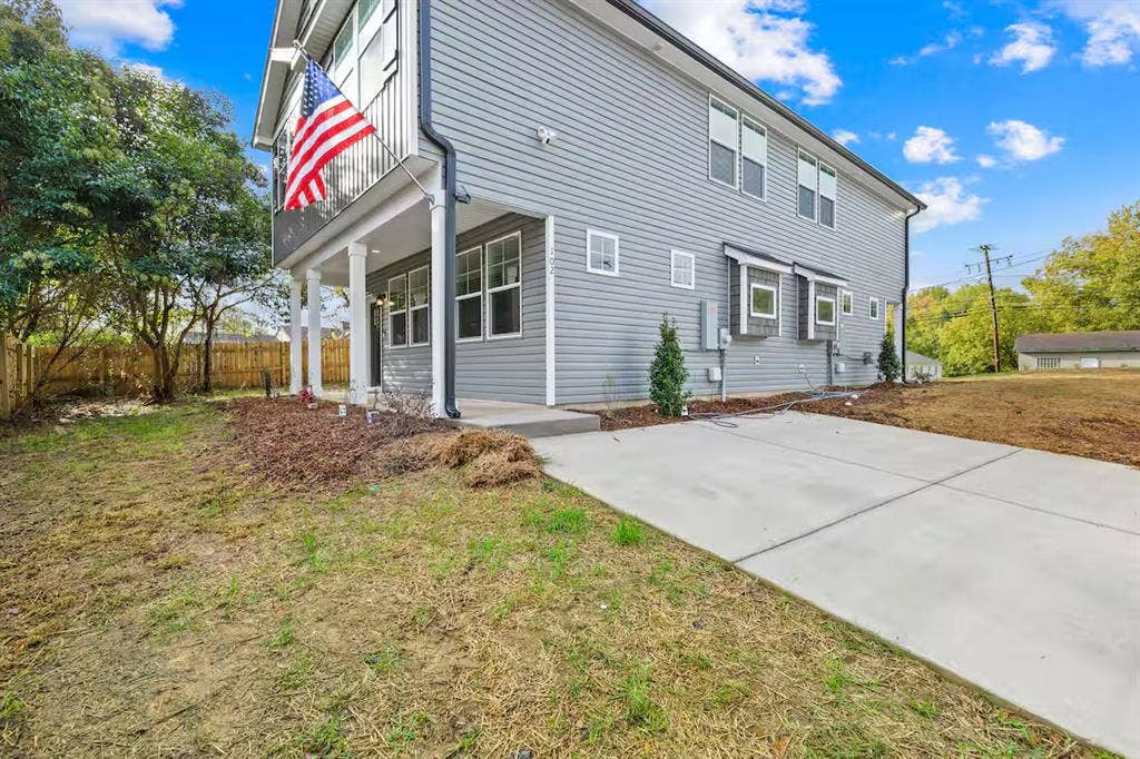 3 BR in Clover