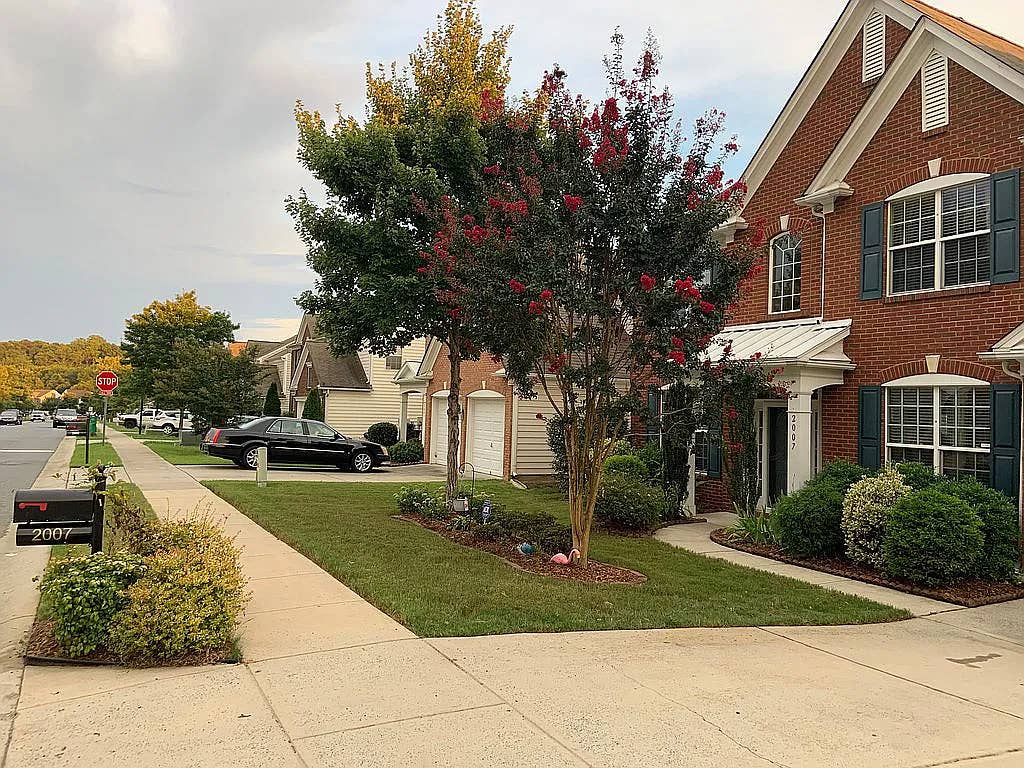 7 BR in Charlotte