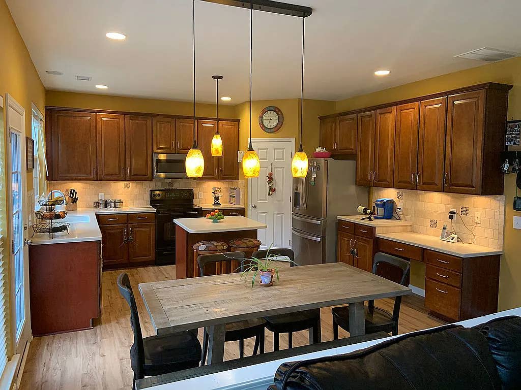 7 BR in Charlotte