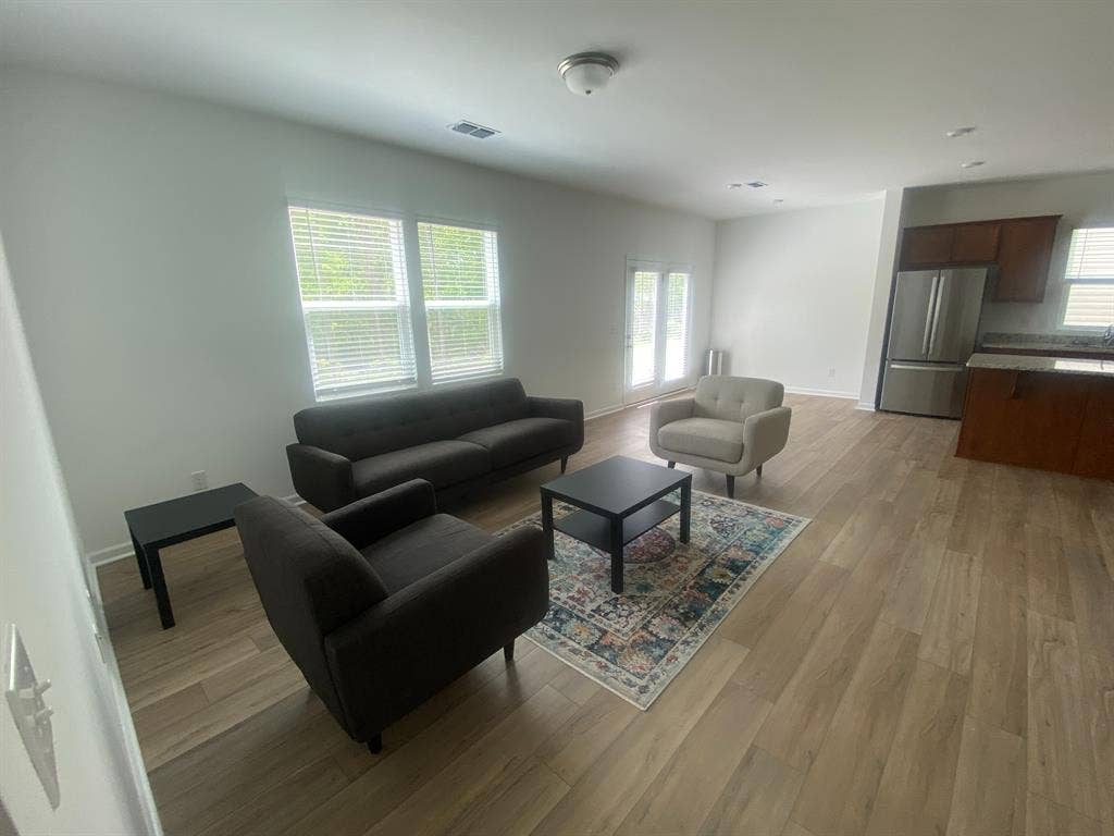 4 BR in Concord