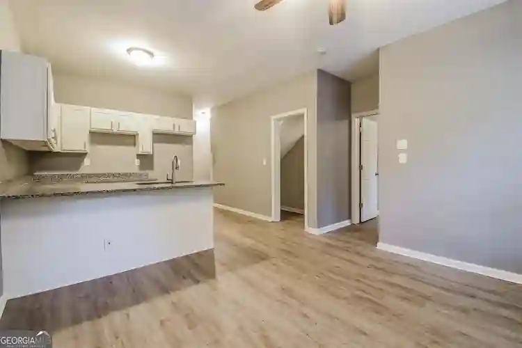 6 BR in Atlanta