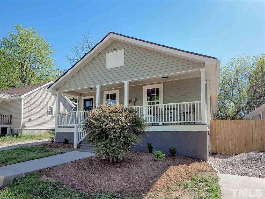3 BR in Durham