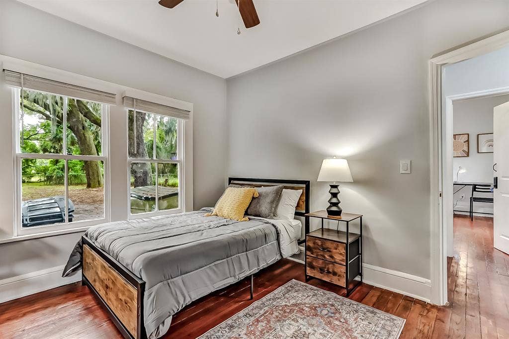 7 BR in Jacksonville