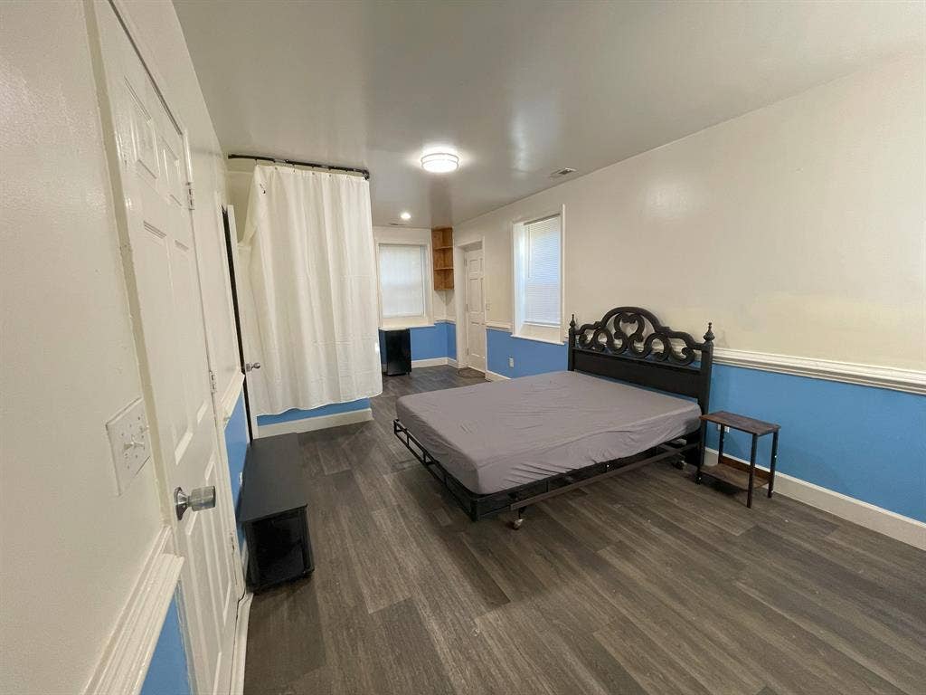7 BR in Charlotte