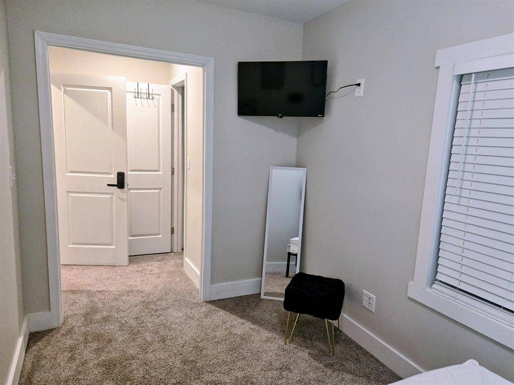 4 BR in East Point