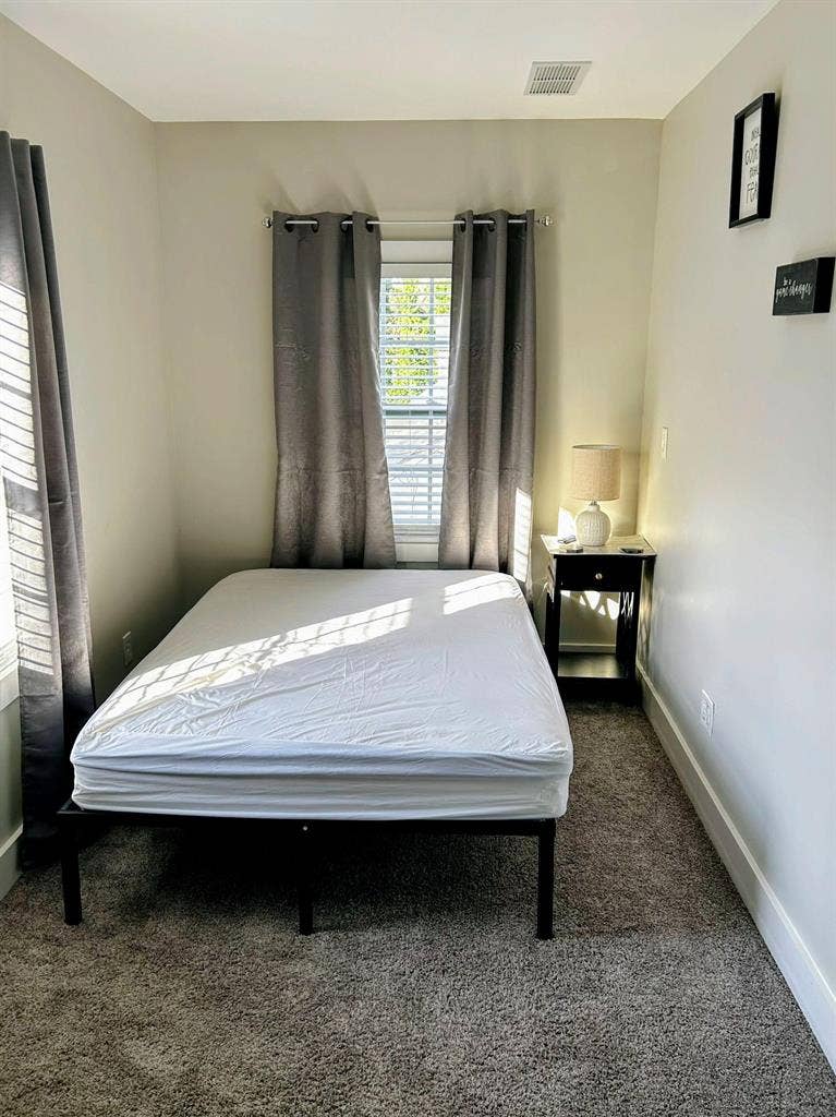 4 BR in East Point