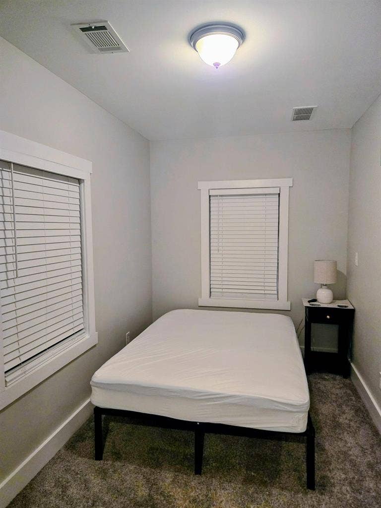 4 BR in East Point