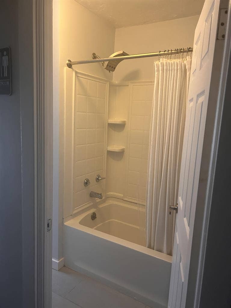 4 BR in Cleveland Heights