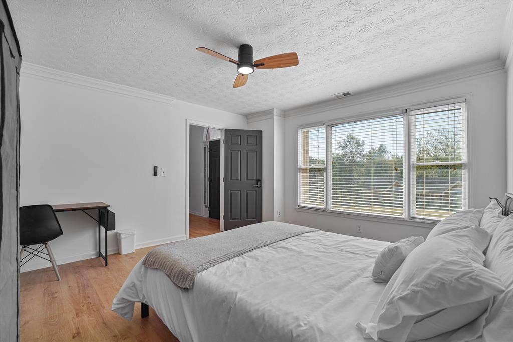 10 BR in Decatur