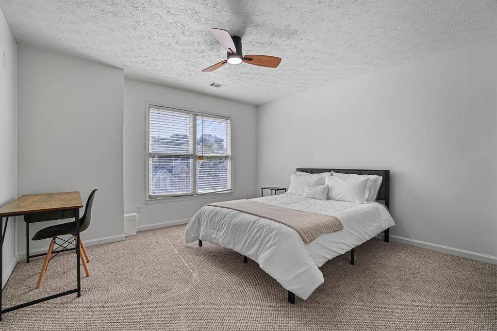 10 BR in Decatur
