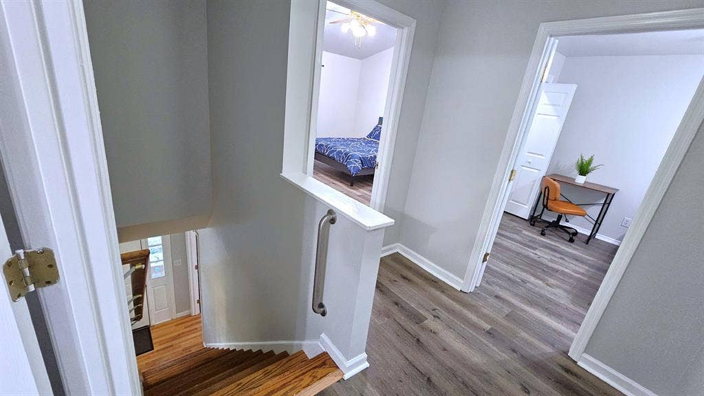 6 BR in Lawrenceville