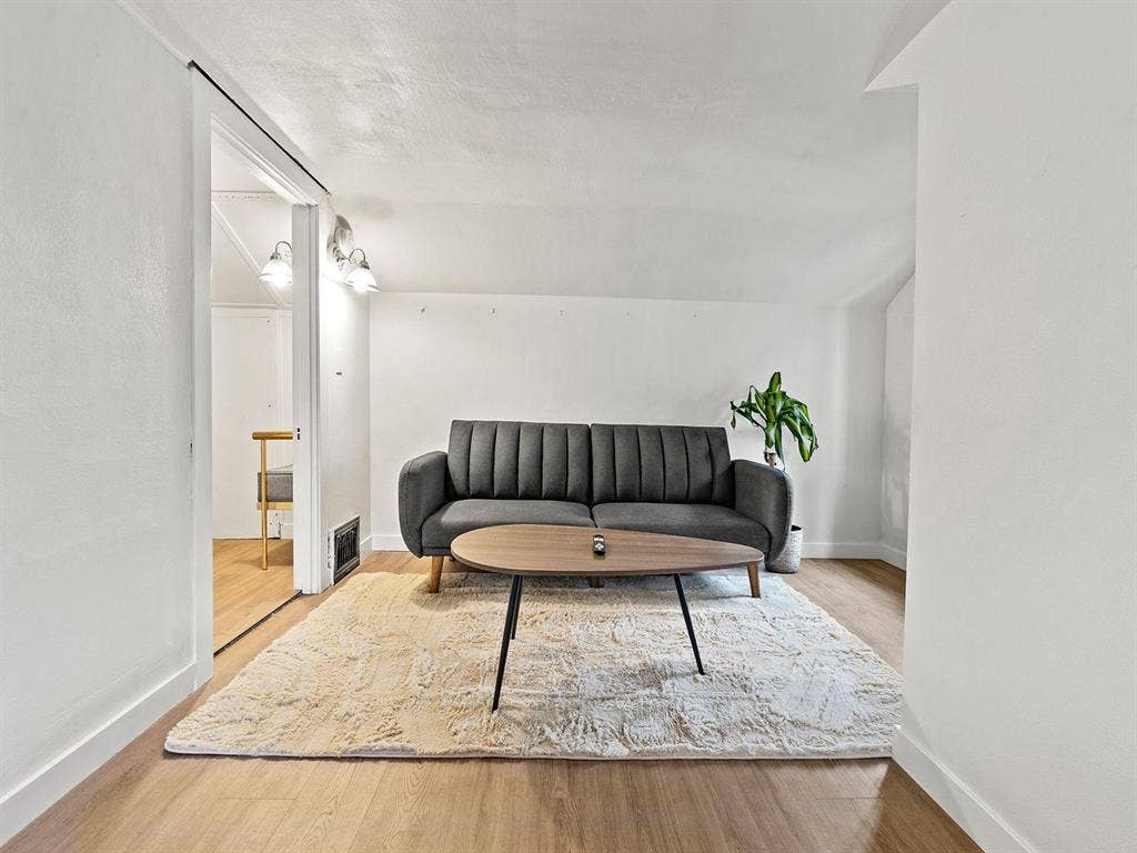 4 BR in Seattle