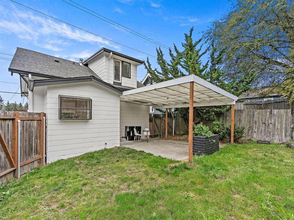 4 BR in Seattle