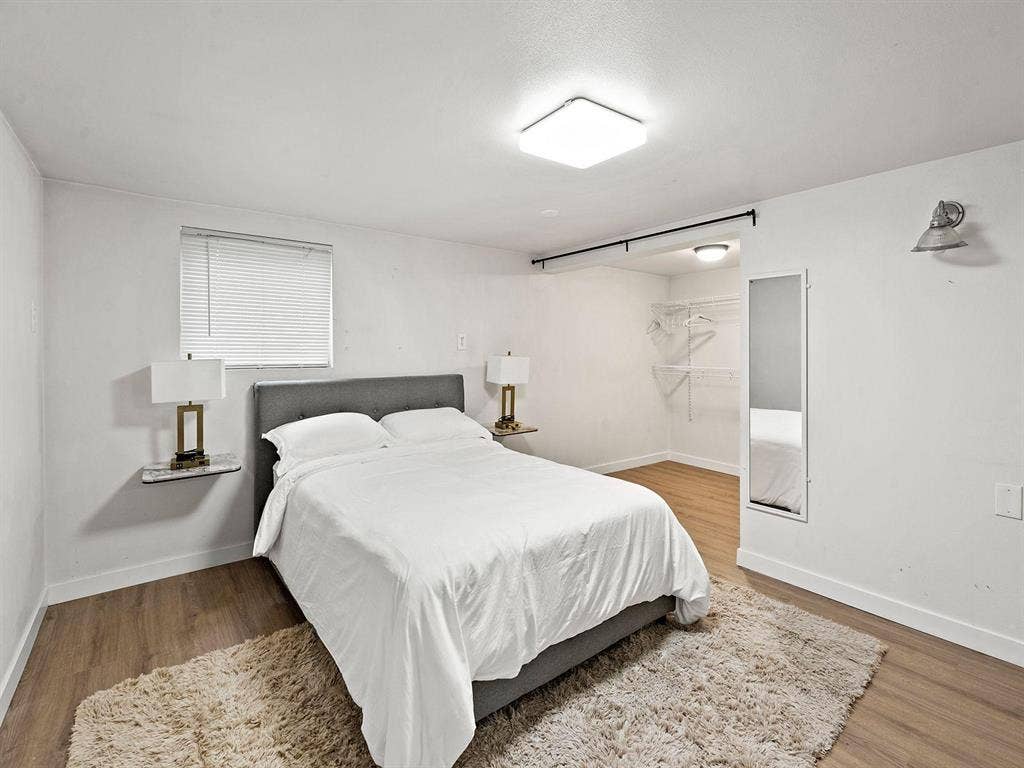 4 BR in Seattle