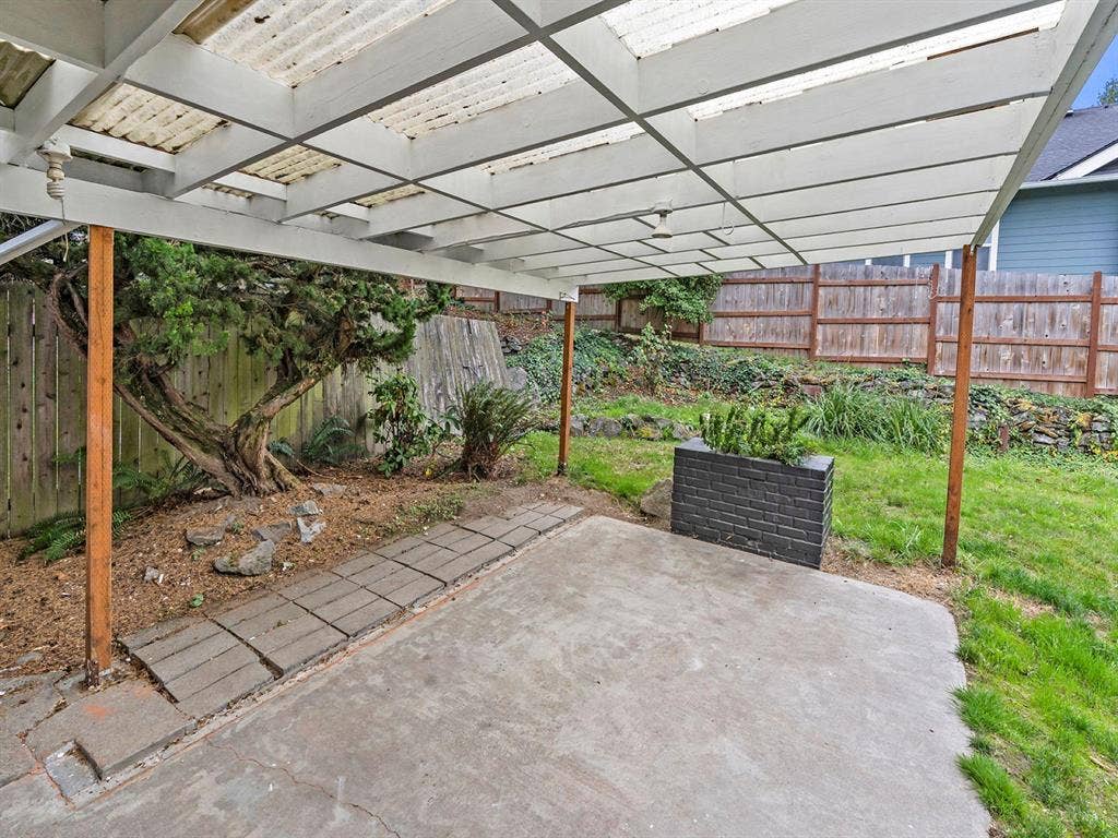 4 BR in Seattle
