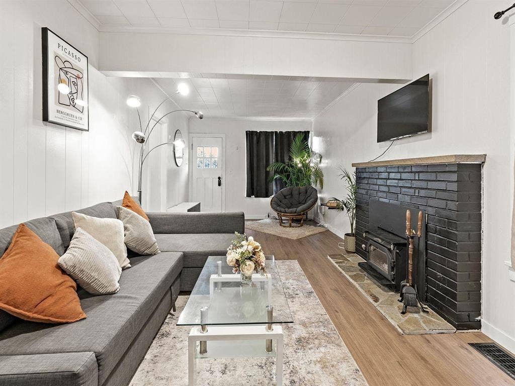 4 BR in Seattle