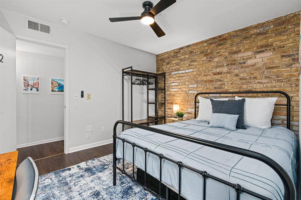 8 BR in San Antonio