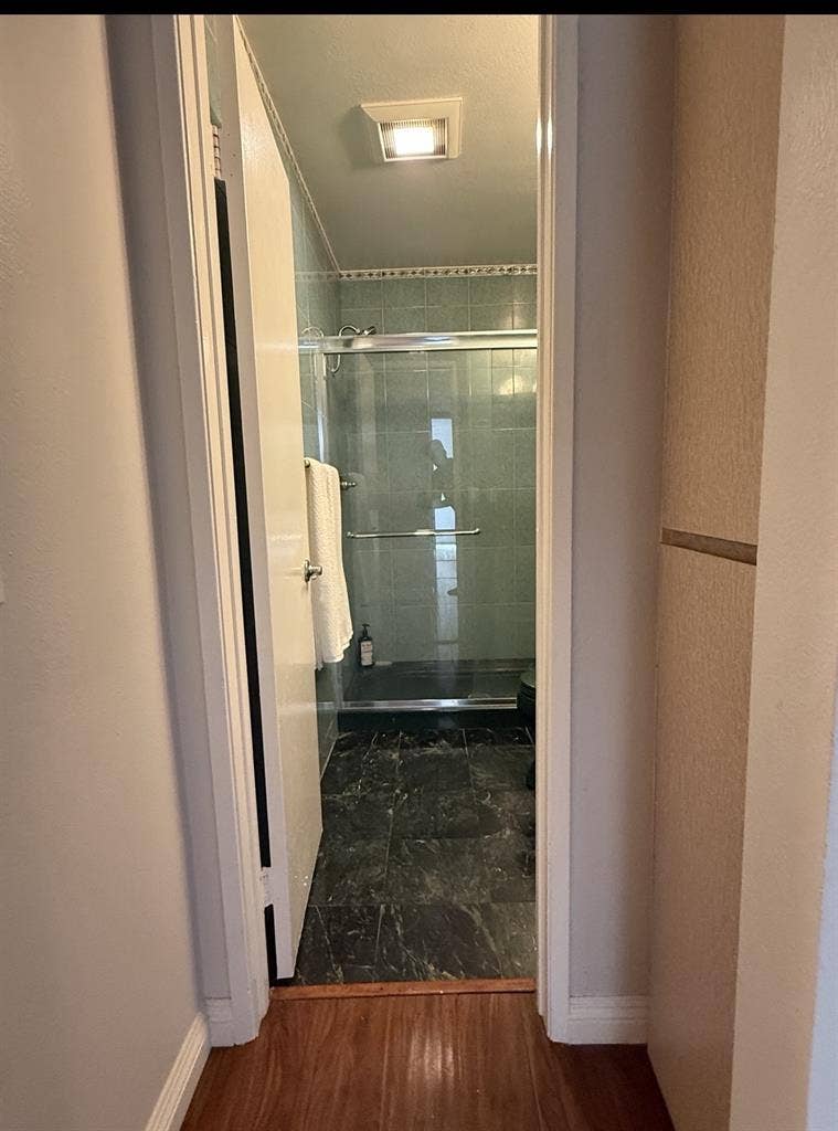 Private Room/ Bathroom furnished