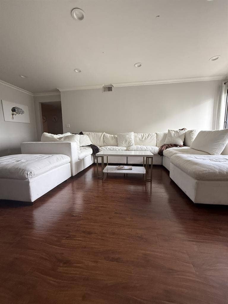 Private Room/ Bathroom furnished
