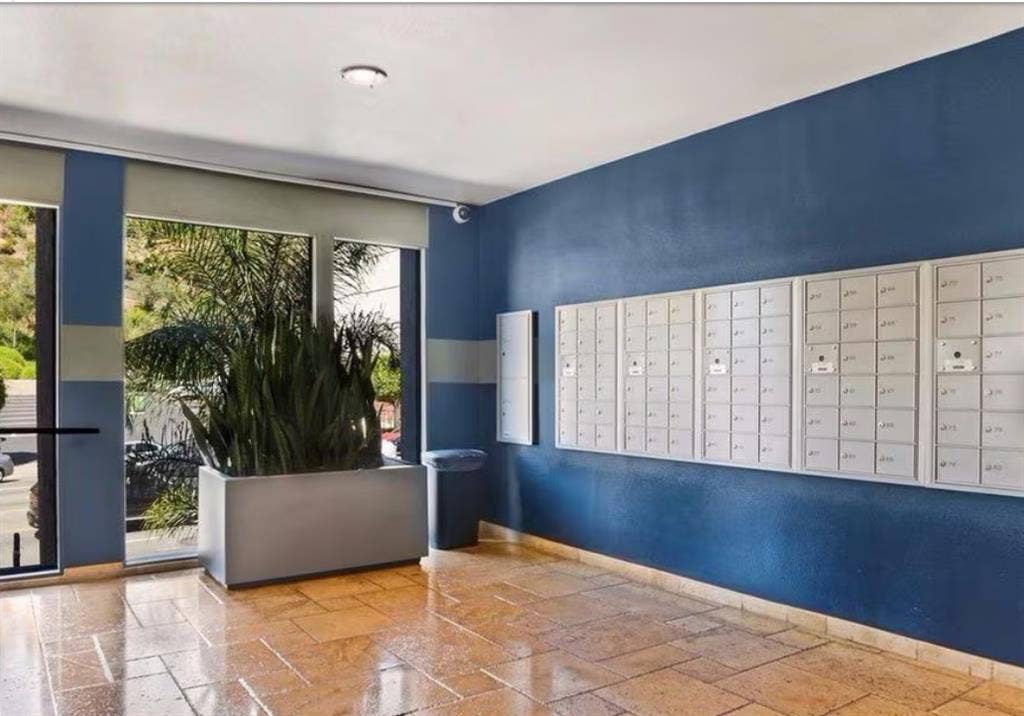 Private Room/ Bathroom In Condo