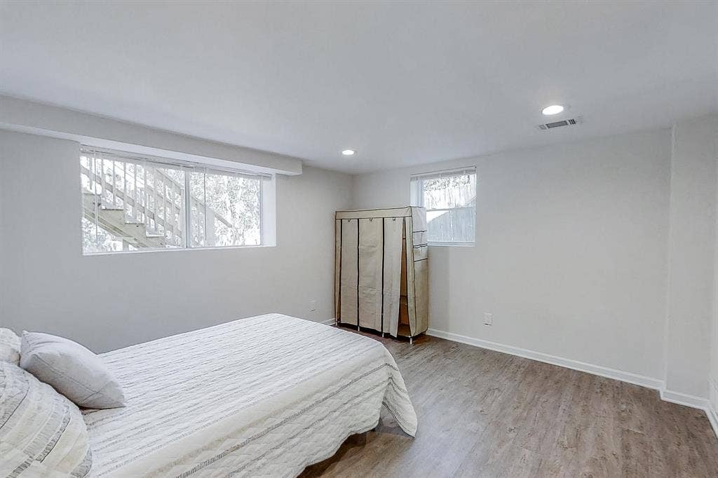 10 BR in Conley