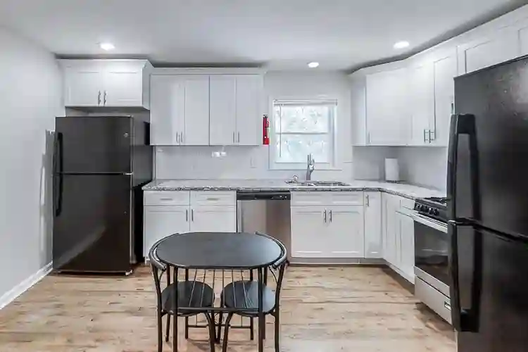 10 BR in Conley