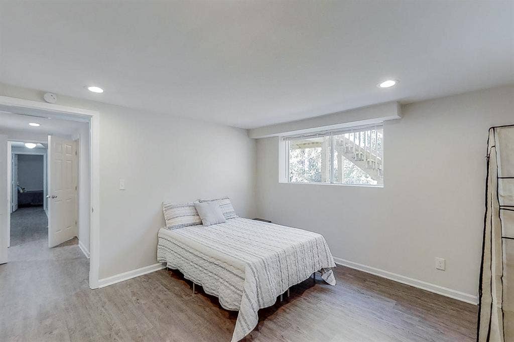10 BR in Conley
