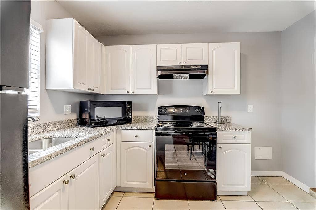 6 BR in Tampa