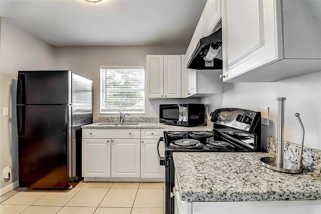6 BR in Tampa