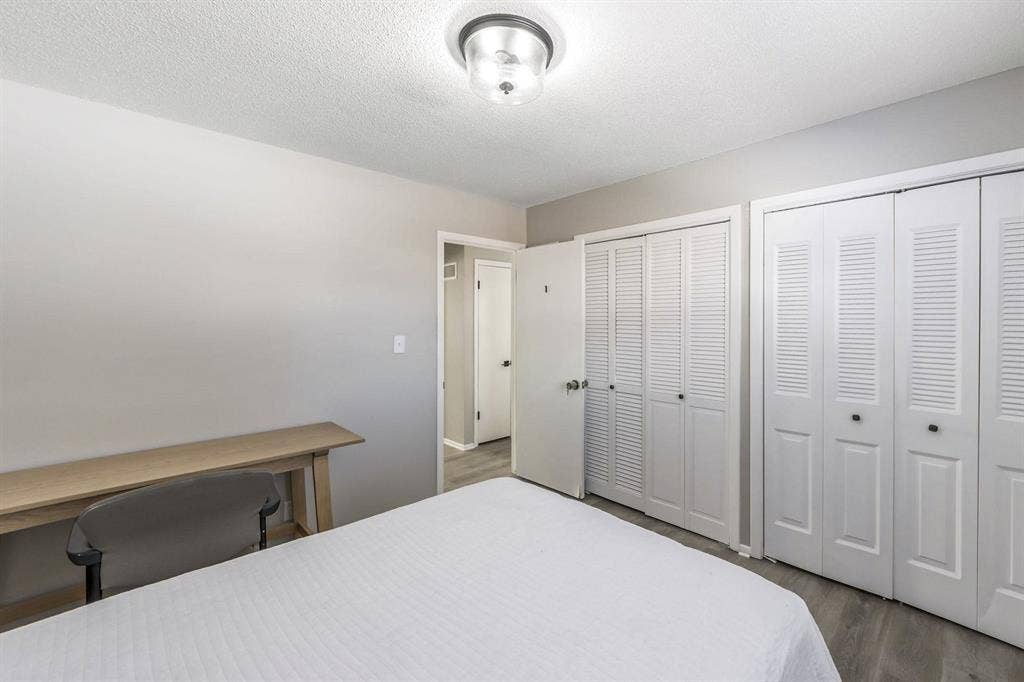 5 BR in Lee's Summit