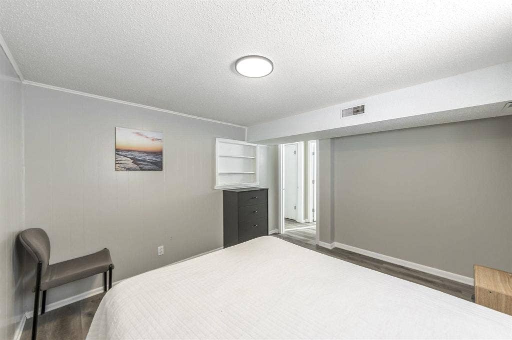 5 BR in Lee's Summit