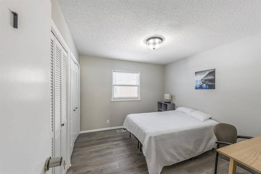 5 BR in Lee's Summit