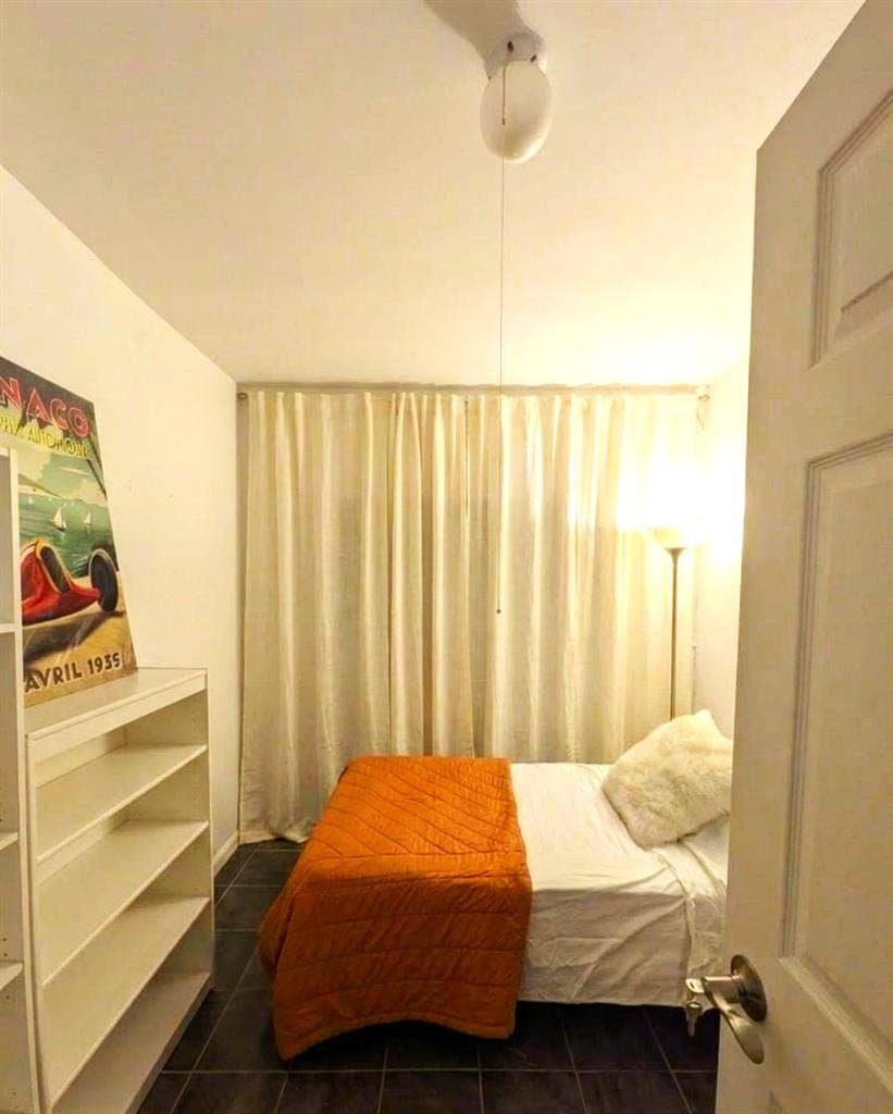 Rooms in Cool House Marble Hill NYC