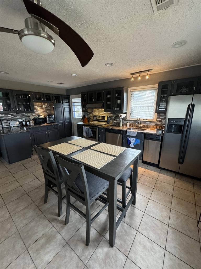 Large private room for rent