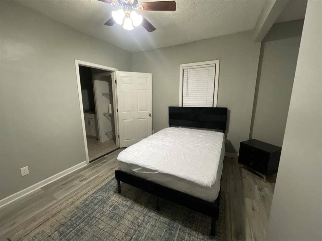 Full Furnished Room
 in Downtown ATL