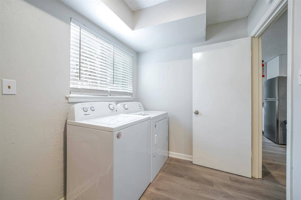 8 BR in Houston