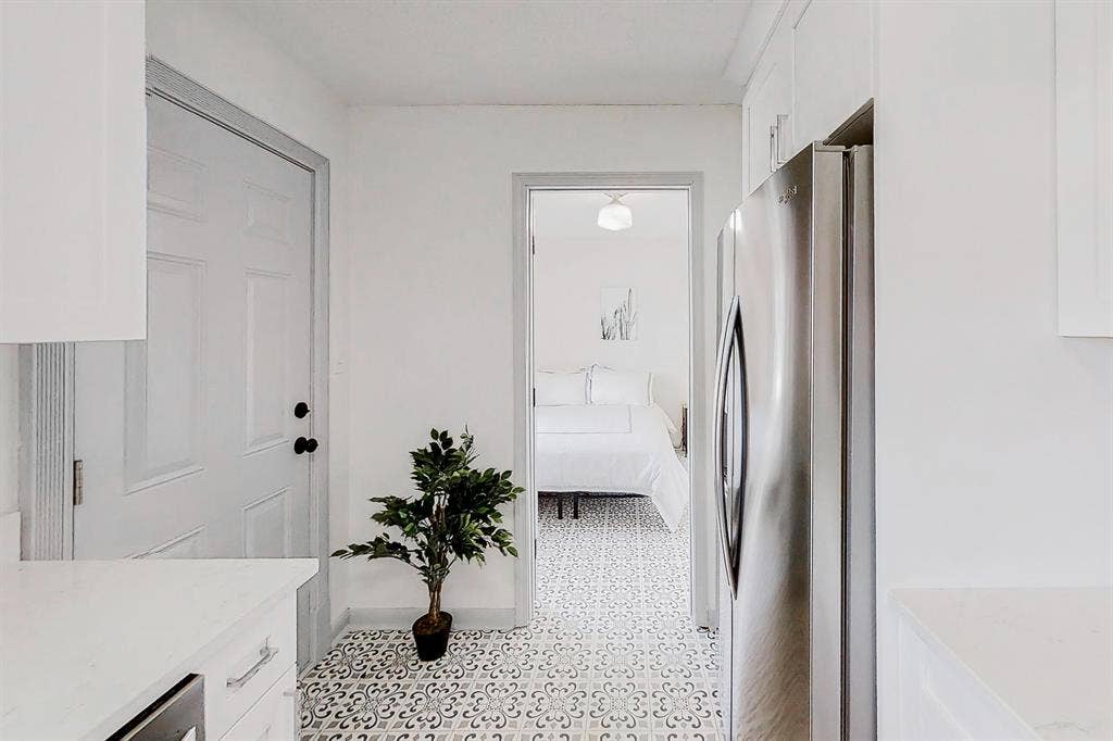 9 BR in College Park