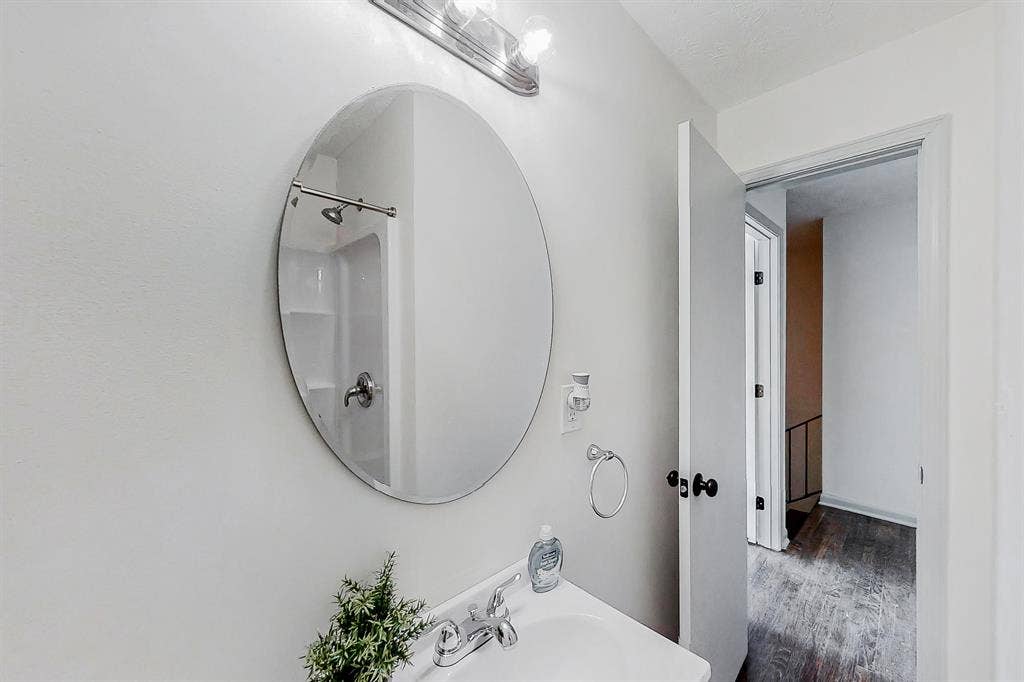 9 BR in College Park