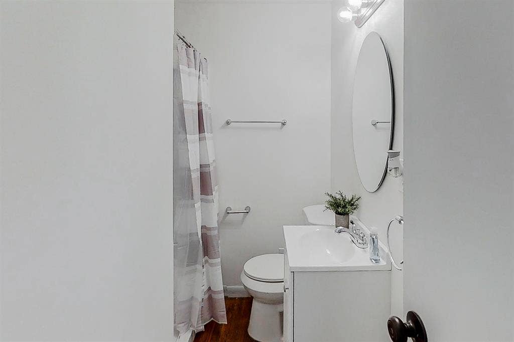 9 BR in College Park