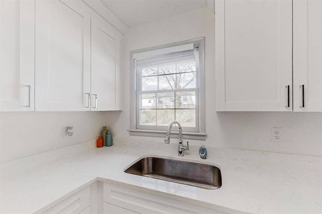 9 BR in College Park