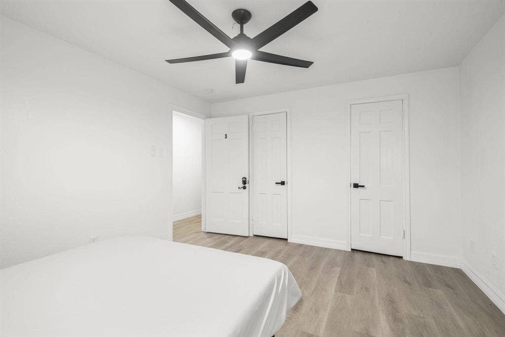 8 BR in Houston