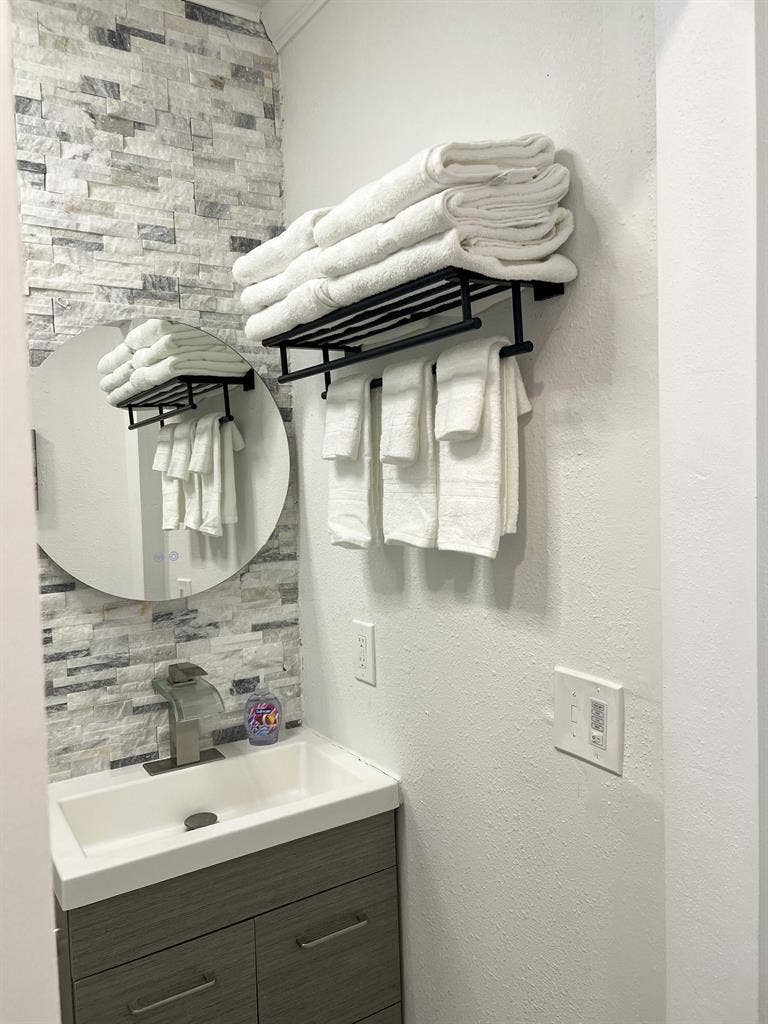 2 BR in Cedar Creek