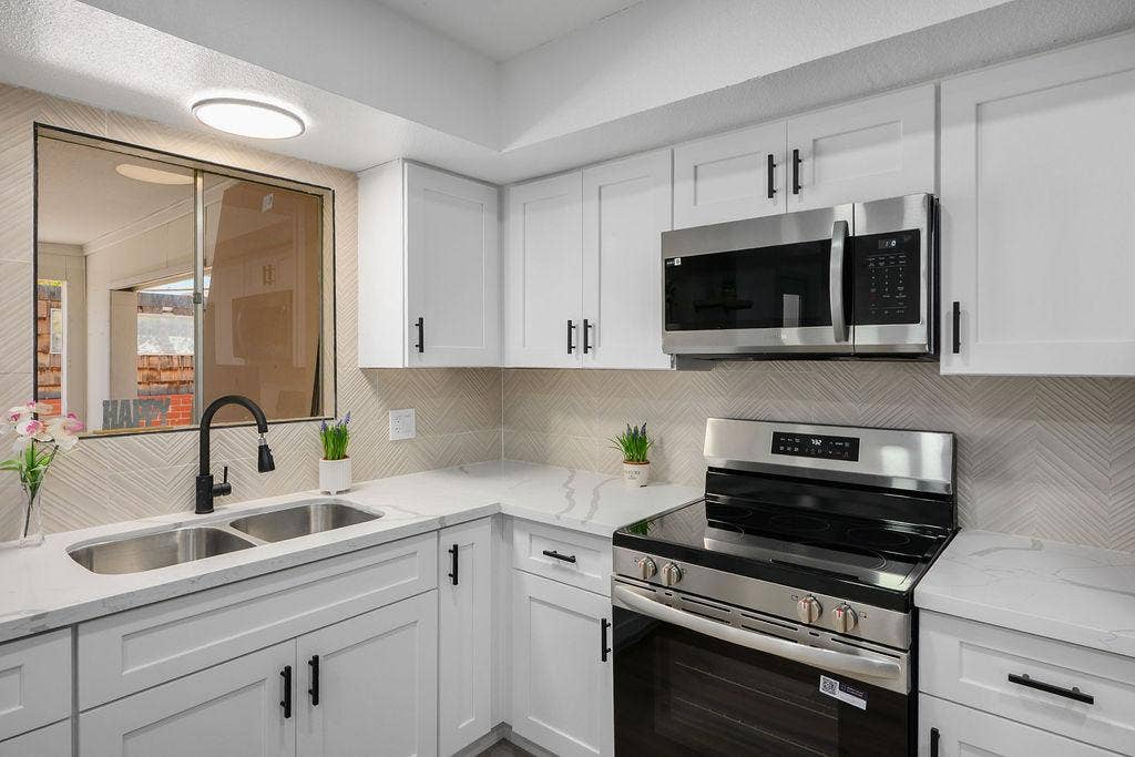 7 BR in Las Vegas
