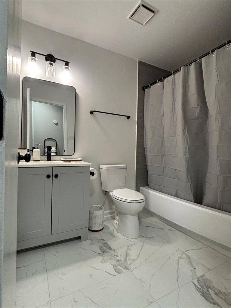 3 BR in Charlotte