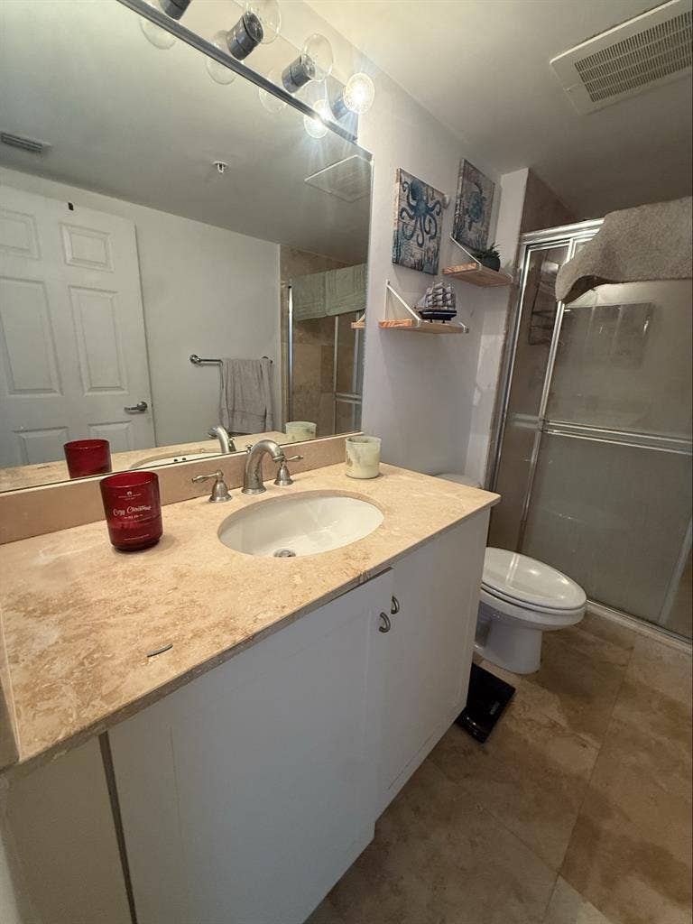 FURNISHED PRIVATE ROOM + BATH