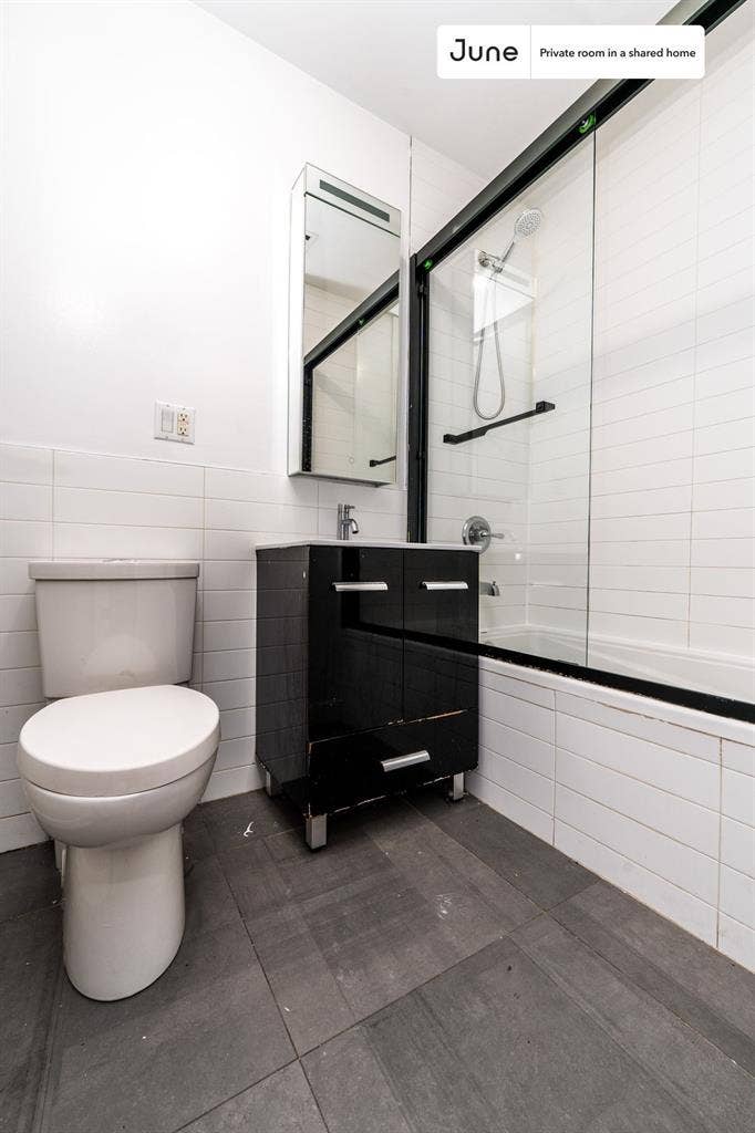 3 BR in New York City