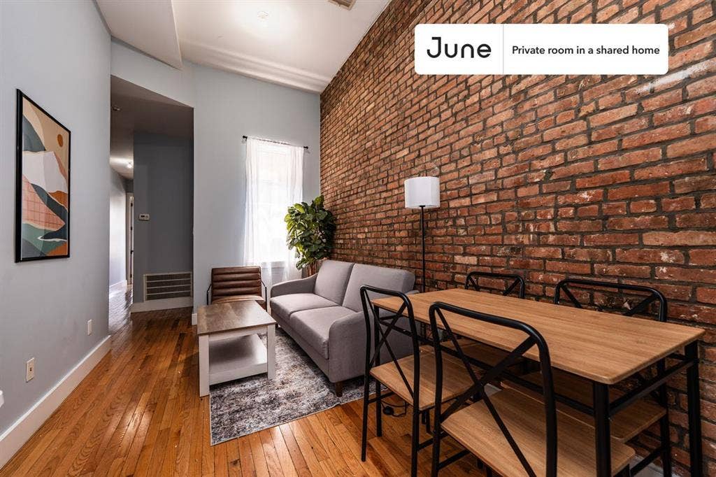 3 BR in New York City