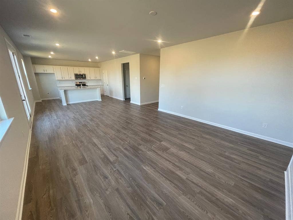 5 BR in Monroe